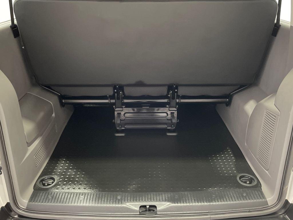 Volkswagen Caravelle 2.0 TDI - 7