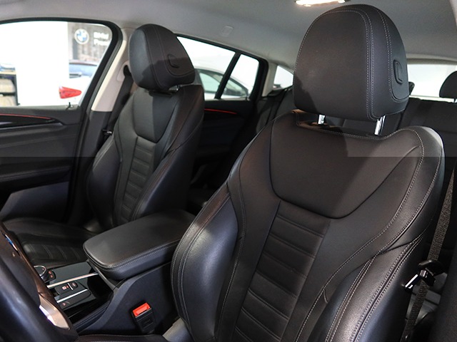 BMW X4 xDrive20d color Blanco. Año 2018. 140KW(190CV). Diésel. En concesionario Autogal de Ourense