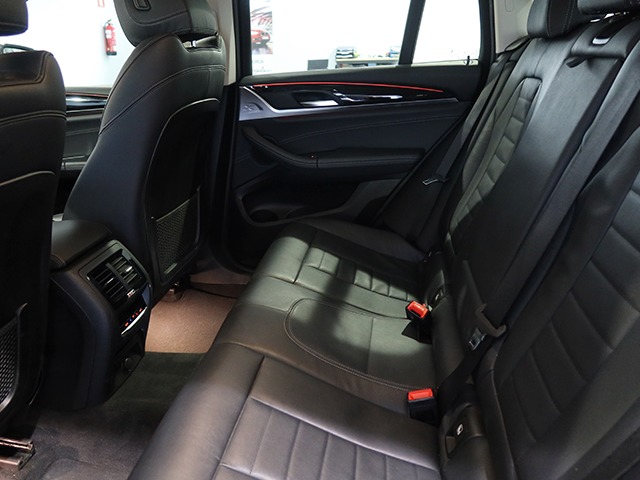 BMW X4 xDrive20d color Blanco. Año 2018. 140KW(190CV). Diésel. En concesionario Autogal de Ourense