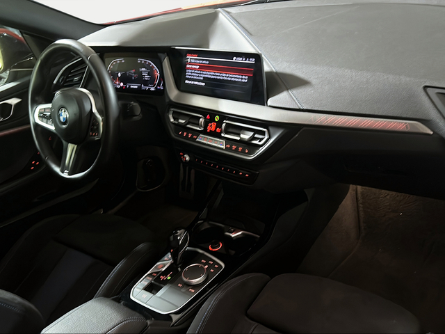 BMW Serie 2 218d Gran Coupe color Rojo. Año 2022. 110KW(150CV). Diésel. En concesionario San Pablo Motor | Su Eminencia de Sevilla
