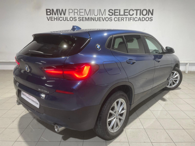 BMW X2 sDrive18d color Azul. Año 2022. 110KW(150CV). Diésel. En concesionario Hispamovil, Orihuela de Alicante