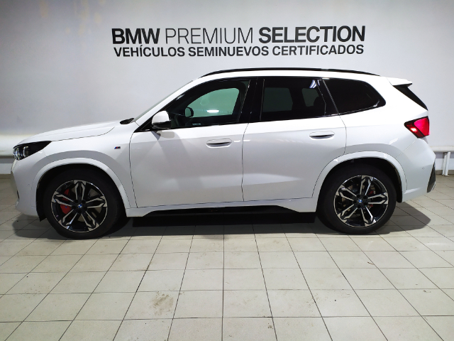 BMW X1 sDrive20d color Blanco. Año 2025. 120KW(163CV). Diésel. En concesionario Hispamovil Elche de Alicante