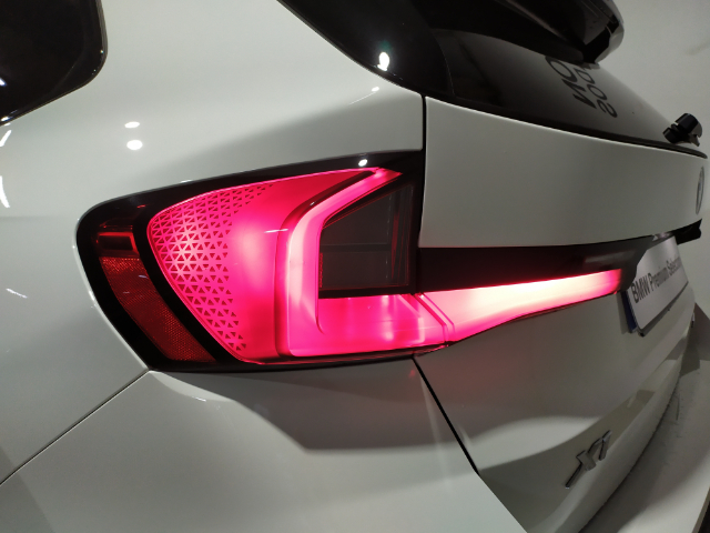 BMW X1 sDrive20d color Blanco. Año 2025. 120KW(163CV). Diésel. En concesionario Hispamovil Elche de Alicante