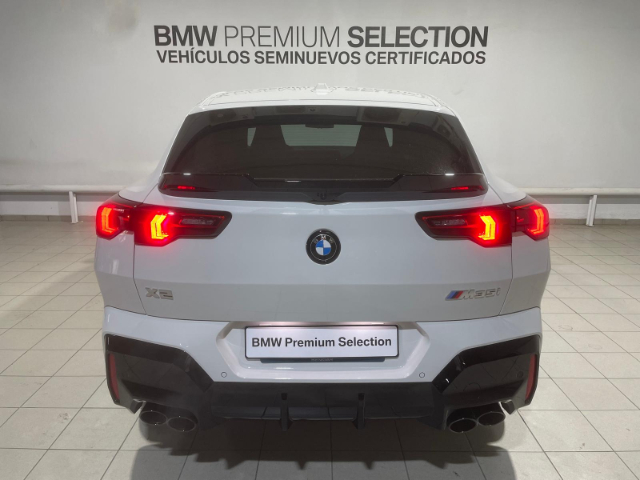 BMW X2 M35i color Blanco. Año 2025. 221KW(300CV). Gasolina. En concesionario Hispamovil Elche de Alicante