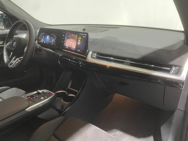 BMW X2 M35i color Blanco. Año 2025. 221KW(300CV). Gasolina. En concesionario Hispamovil Elche de Alicante