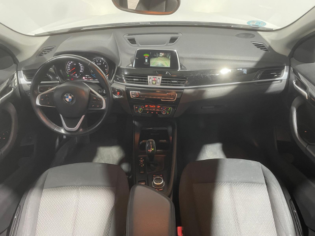 BMW X1 sDrive18i color Blanco. Año 2019. 103KW(140CV). Gasolina. En concesionario Hispamovil Elche de Alicante