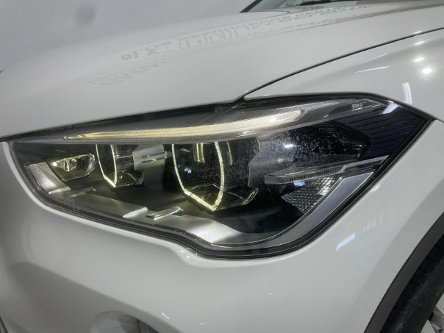 BMW X1 sDrive18i color Blanco. Año 2019. 103KW(140CV). Gasolina. En concesionario Hispamovil Elche de Alicante