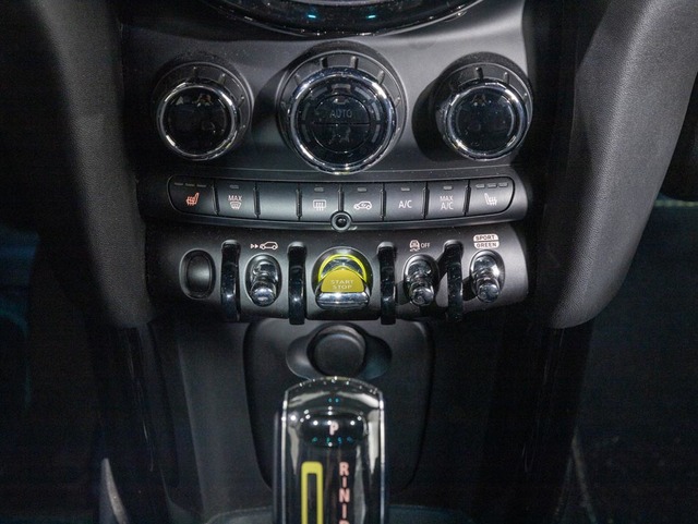 fotoG 19 del MINI MINI 3 Puertas Cooper SE 135 kW (184 CV) 184cv Eléctrico del 2021 en Girona