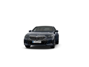 Fotos de BMW i5 xDrive40 color Negro. Año 2025. 290KW(394CV). Eléctrico. En concesionario BYmyCAR Madrid - Alcalá de Madrid