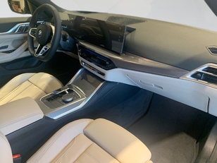 BMW i4 eDrive40 color Negro. Año 2025. 250KW(340CV). Eléctrico. En concesionario Automotor Premium Viso - Málaga de Málaga