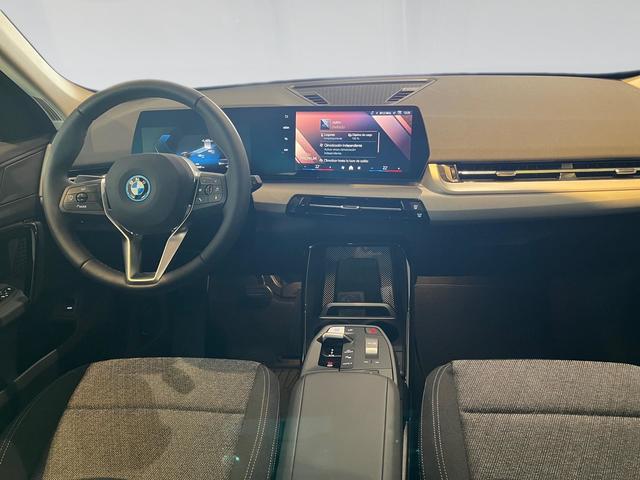 BMW iX1 eDrive20 color Negro. Año 2025. 150KW(204CV). Eléctrico. En concesionario Automotor Premium Velázquez - Málaga de Málaga