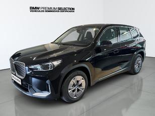 Fotos de BMW iX1 eDrive20 color Negro. Año 2025. 150KW(204CV). Eléctrico. En concesionario Automotor Premium Velázquez - Málaga de Málaga