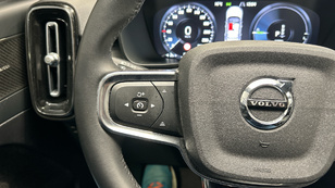Volvo XC40 T4 PHEV Recharge Plus Dark Auto 155 kW (211 CV) - 16 Volvo XC40 T4 Ocasión 155 KW (211CV) - 16