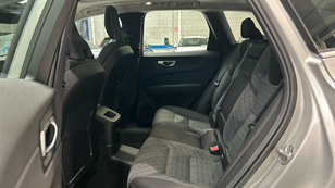 Volvo XC60 T6 Recharge Core AWD Auto 257 kW (350 CV) - 9 Volvo XC60 T6 Ocasión 257 KW (350CV) - 9