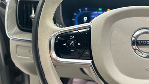 Volvo XC60 T6 Recharge Plus Dark AWD Auto 257 kW (350 CV) - 16 Volvo XC60 T6 Ocasión 257 KW (350CV) - 16