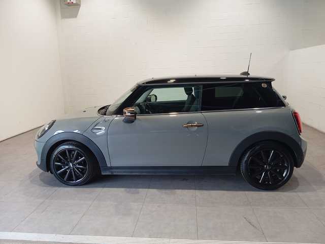 fotoG 2 del MINI MINI 3 Puertas Cooper 100 kW (136 CV) 136cv Gasolina del 2021 en Barcelona