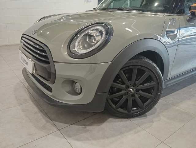 fotoG 5 del MINI MINI 3 Puertas Cooper 100 kW (136 CV) 136cv Gasolina del 2021 en Barcelona