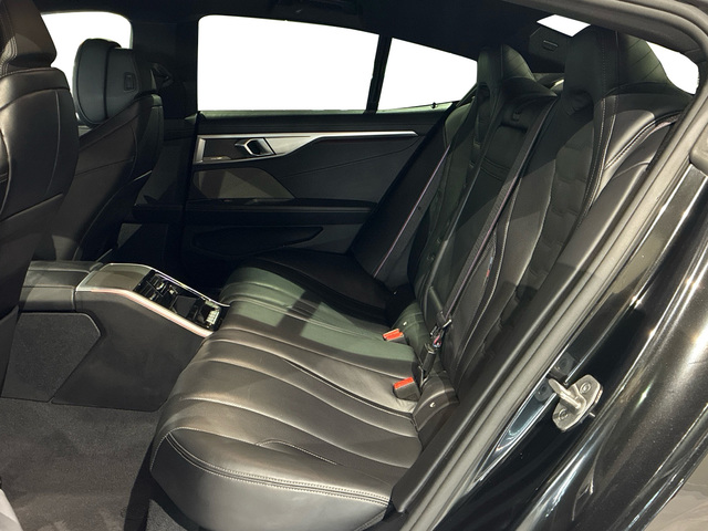 BMW Serie 8 840d Gran Coupe color Negro. Año 2022. 250KW(340CV). Diésel. En concesionario BMW Marcos Automoción de Valencia