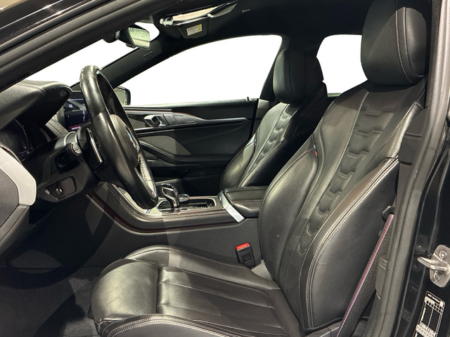 BMW Serie 8 840d Gran Coupe color Negro. Año 2022. 250KW(340CV). Diésel. En concesionario BMW Marcos Automoción de Valencia