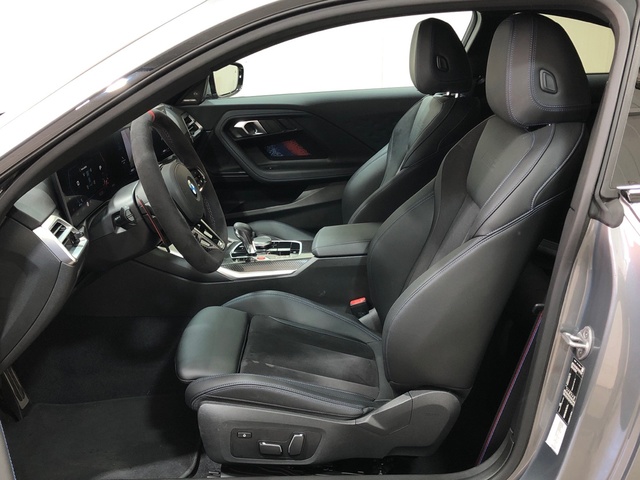 BMW M M2 Coupe color Gris. Año 2025. 353KW(480CV). Gasolina. En concesionario Movilnorte El Plantio de Madrid