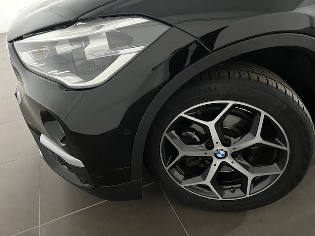 BMW X1 sDrive18d color Negro. Año 2017. 110KW(150CV). Diésel. En concesionario Amiocar S.A. de Coruña