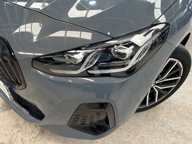 BMW Serie 2 218d Active Tourer color Gris. Año 2024. 110KW(150CV). Diésel. En concesionario SAN JUAN Automoviles Fersan S.A. de Alicante