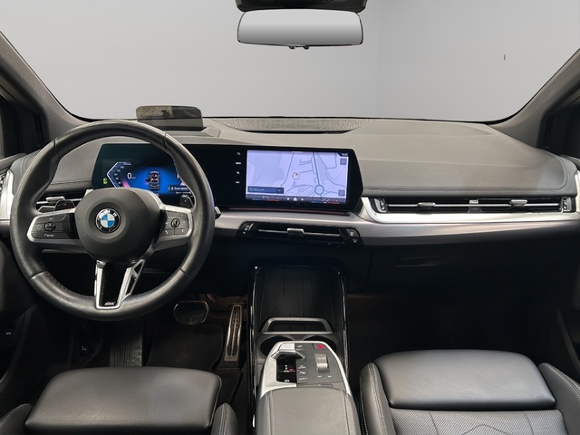 BMW Serie 2 218d Active Tourer color Gris. Año 2024. 110KW(150CV). Diésel. En concesionario SAN JUAN Automoviles Fersan S.A. de Alicante