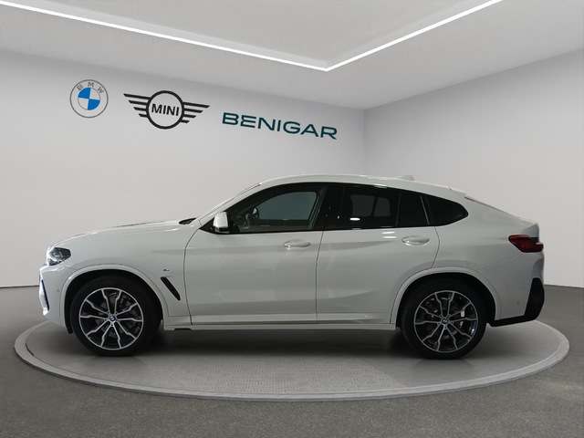 BMW X4 xDrive20d color Blanco. Año 2024. 140KW(190CV). Diésel. En concesionario FINESTRAT Automoviles Fersan, S.A. de Alicante