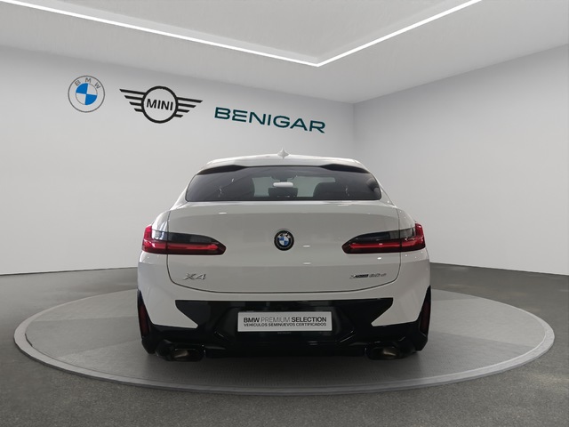 BMW X4 xDrive20d color Blanco. Año 2024. 140KW(190CV). Diésel. En concesionario FINESTRAT Automoviles Fersan, S.A. de Alicante