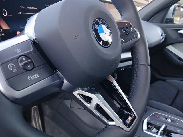 BMW Serie 1 120i color Gris. Año 2024. 125KW(170CV). Gasolina. En concesionario GANDIA Automoviles Fersan, S.A. de Valencia