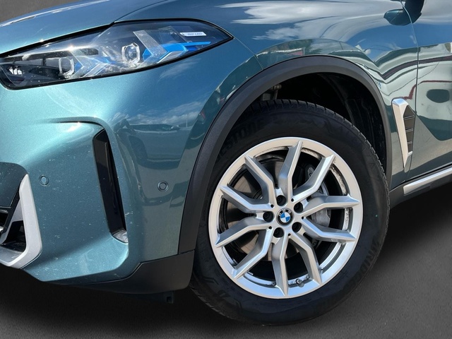 BMW X5 xDrive30d color Azul. Año 2025. 219KW(298CV). Diésel. En concesionario MURCIA PREMIUM S.L. JUAN CARLOS I de Murcia