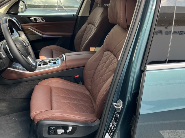 BMW X5 xDrive30d color Azul. Año 2025. 219KW(298CV). Diésel. En concesionario MURCIA PREMIUM S.L. JUAN CARLOS I de Murcia