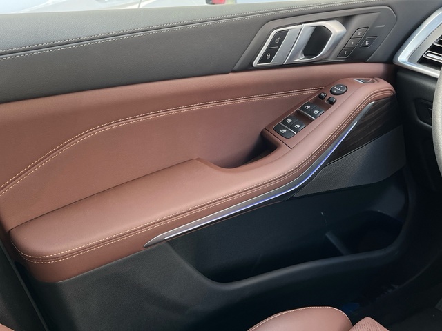 BMW X5 xDrive30d color Azul. Año 2025. 219KW(298CV). Diésel. En concesionario MURCIA PREMIUM S.L. JUAN CARLOS I de Murcia