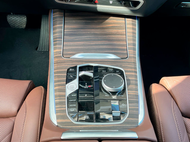 BMW X5 xDrive30d color Azul. Año 2025. 219KW(298CV). Diésel. En concesionario MURCIA PREMIUM S.L. JUAN CARLOS I de Murcia