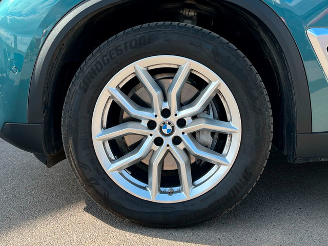 BMW X5 xDrive30d color Azul. Año 2025. 219KW(298CV). Diésel. En concesionario MURCIA PREMIUM S.L. JUAN CARLOS I de Murcia