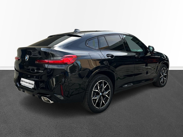 BMW X4 xDrive20d color Negro. Año 2025. 140KW(190CV). Diésel. En concesionario Murcia Premium S.L. AV DEL ROCIO de Murcia