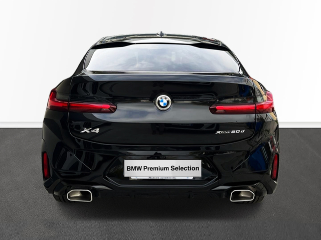 BMW X4 xDrive20d color Negro. Año 2025. 140KW(190CV). Diésel. En concesionario Murcia Premium S.L. AV DEL ROCIO de Murcia