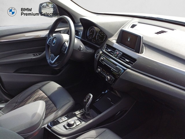BMW X1 sDrive18i color Blanco. Año 2019. 103KW(140CV). Gasolina. En concesionario Marmotor de Las Palmas