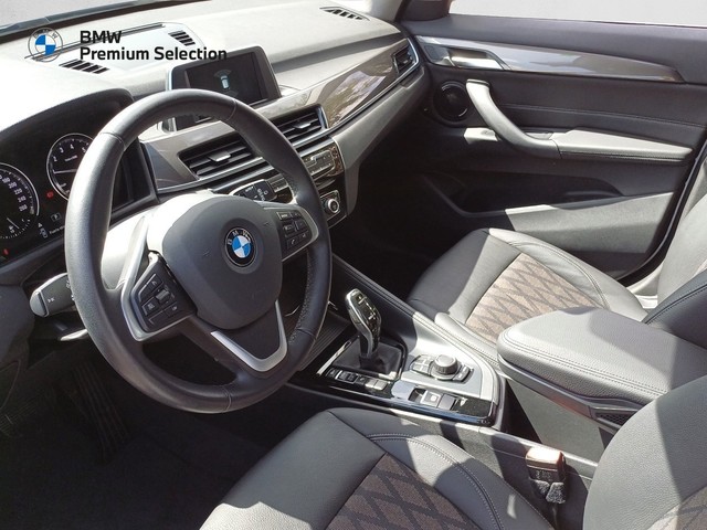 BMW X1 sDrive18i color Blanco. Año 2019. 103KW(140CV). Gasolina. En concesionario Marmotor de Las Palmas