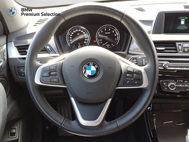BMW X1 sDrive18i color Blanco. Año 2019. 103KW(140CV). Gasolina. En concesionario Marmotor de Las Palmas