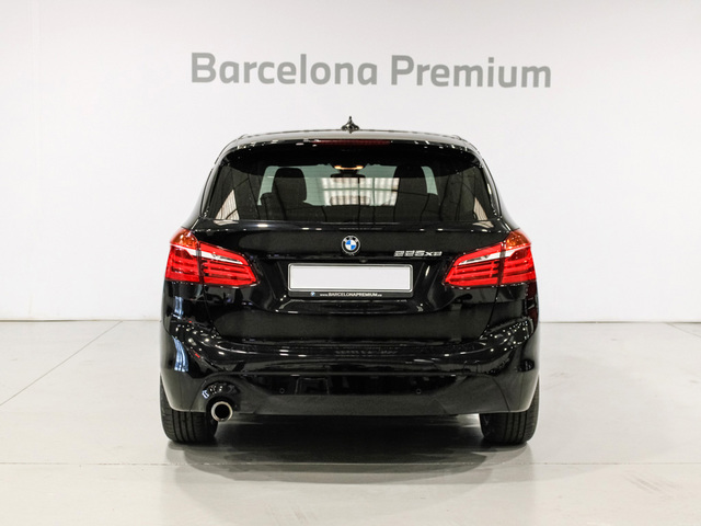 BMW Serie 2 225xe iPerformance Active Tourer color Negro. Año 2019. 165KW(224CV). Híbrido Electro/Gasolina. En concesionario Barcelona Premium -- GRAN VIA de Barcelona