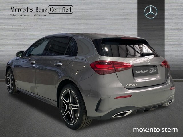 Mercedes-Benz Clase A 250 e - 4