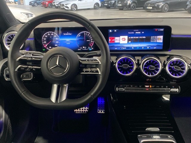 Mercedes-Benz Clase A 250 e - 8
