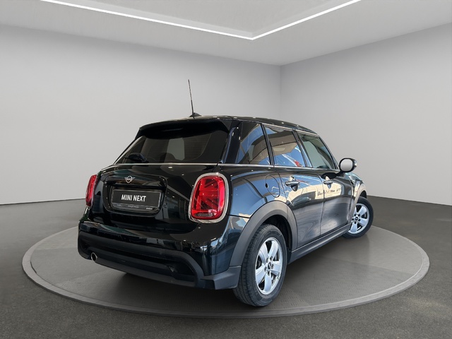 fotoG 3 del MINI MINI 5 Puertas Cooper 100 kW (136 CV) 136cv Gasolina del 2022 en Alicante