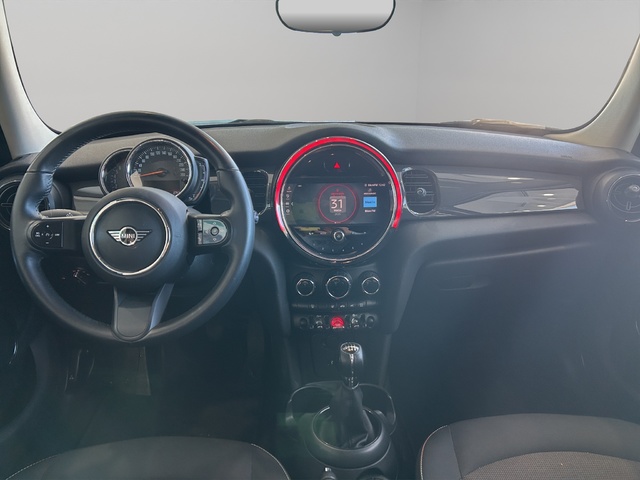 fotoG 6 del MINI MINI 5 Puertas Cooper 100 kW (136 CV) 136cv Gasolina del 2022 en Alicante