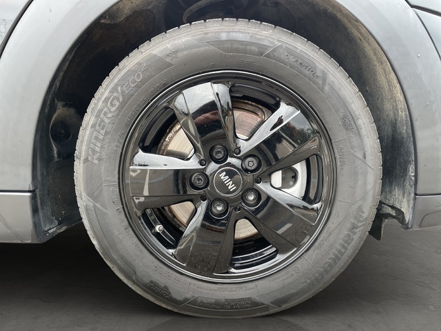 fotoG 24 del MINI MINI Cooper 5 Puertas 100 kW (136 CV) 136cv Gasolina del 2022 en Alicante