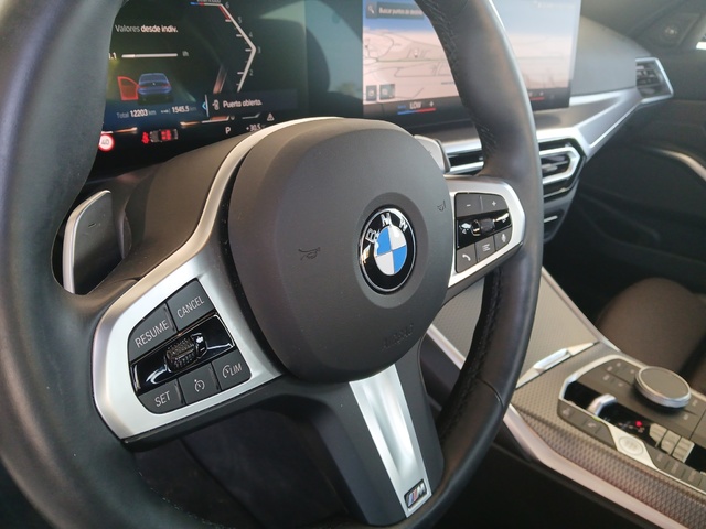 BMW Serie 3 320d color Azul. Año 2024. 140KW(190CV). Diésel. En concesionario GANDIA Automoviles Fersan, S.A. de Valencia