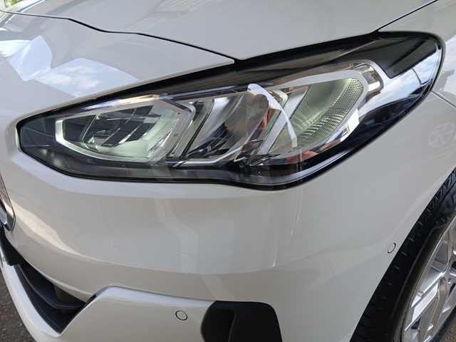 BMW Serie 2 225e Active Tourer color Blanco. Año 2023. 180KW(245CV). Híbrido Electro/Gasolina. En concesionario ALZIRA Automoviles Fersan, S.A. de Valencia
