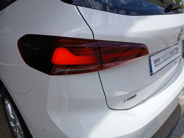 BMW Serie 2 225e Active Tourer color Blanco. Año 2023. 180KW(245CV). Híbrido Electro/Gasolina. En concesionario ALZIRA Automoviles Fersan, S.A. de Valencia
