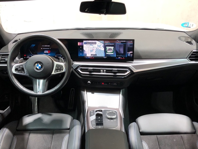 BMW Serie 3 318d color Blanco. Año 2024. 110KW(150CV). Diésel. En concesionario Movilnorte El Plantio de Madrid